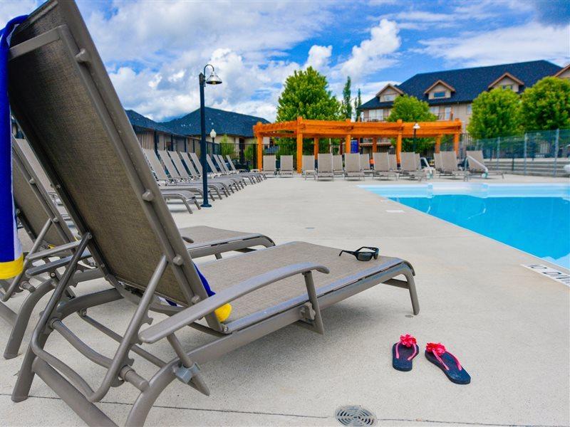 Bighorn Meadows Resort Radium Hot Springs Zewnętrze zdjęcie