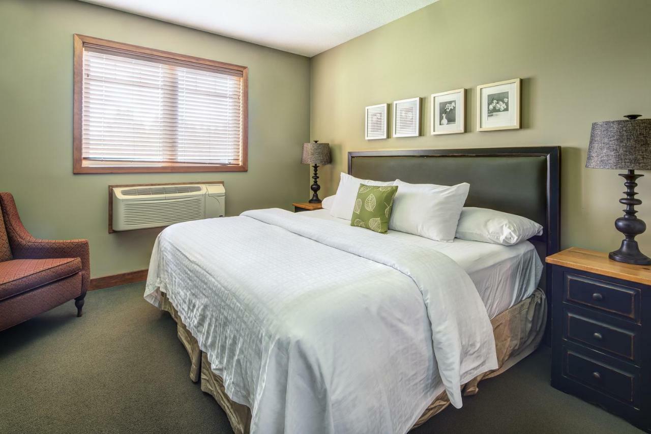 Bighorn Meadows Resort Radium Hot Springs Zewnętrze zdjęcie
