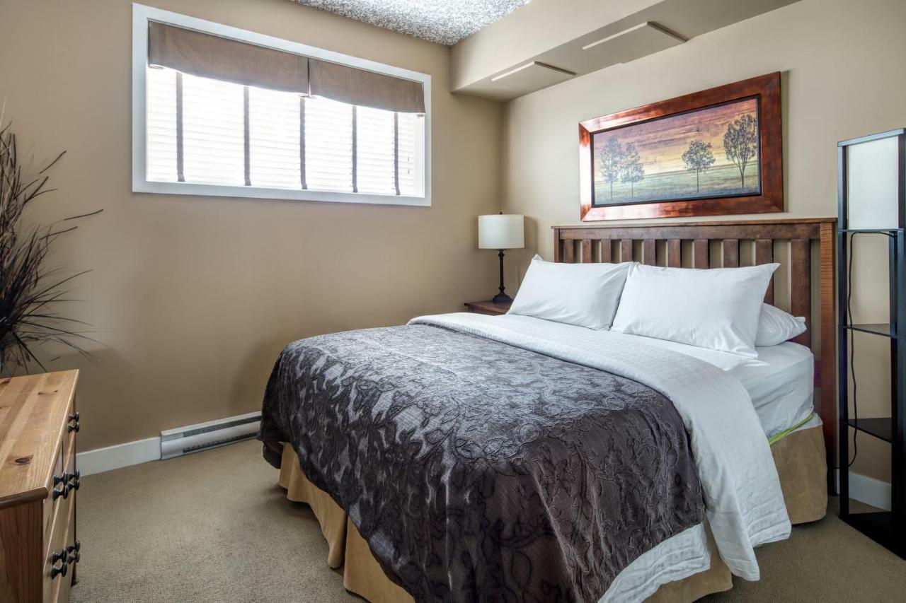 Bighorn Meadows Resort Radium Hot Springs Zewnętrze zdjęcie